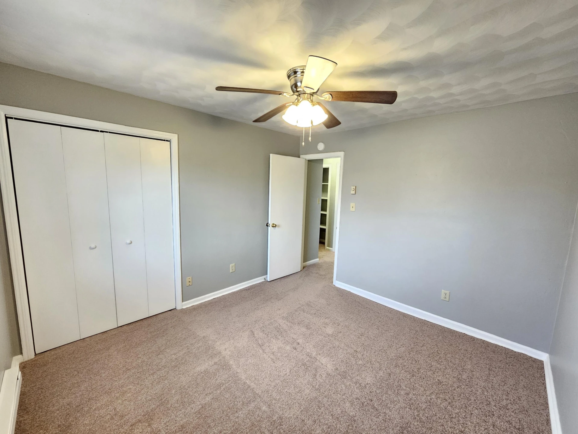 1622 Roanoke AVE - Photo 18