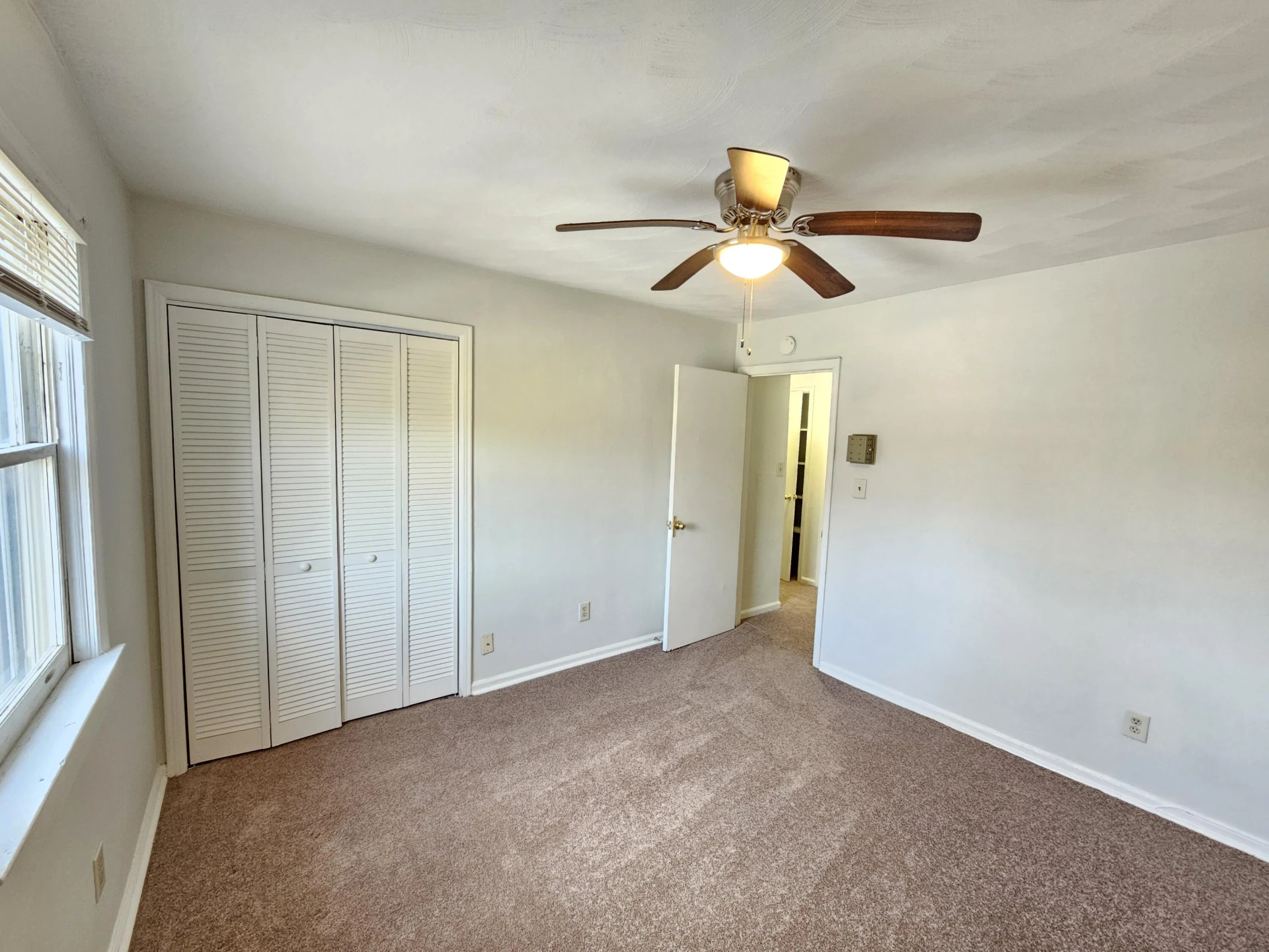 1622 Roanoke AVE - Photo 26