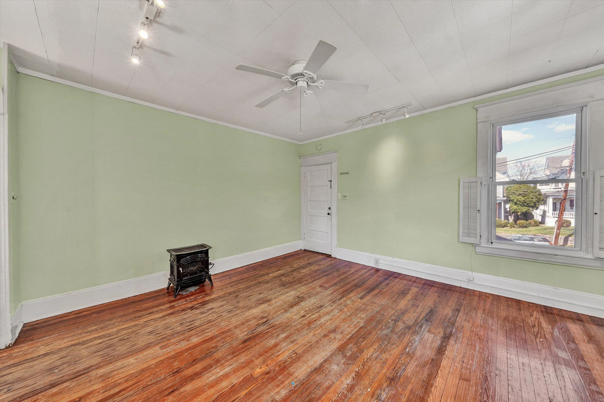 430 Allison AVE - Photo 39