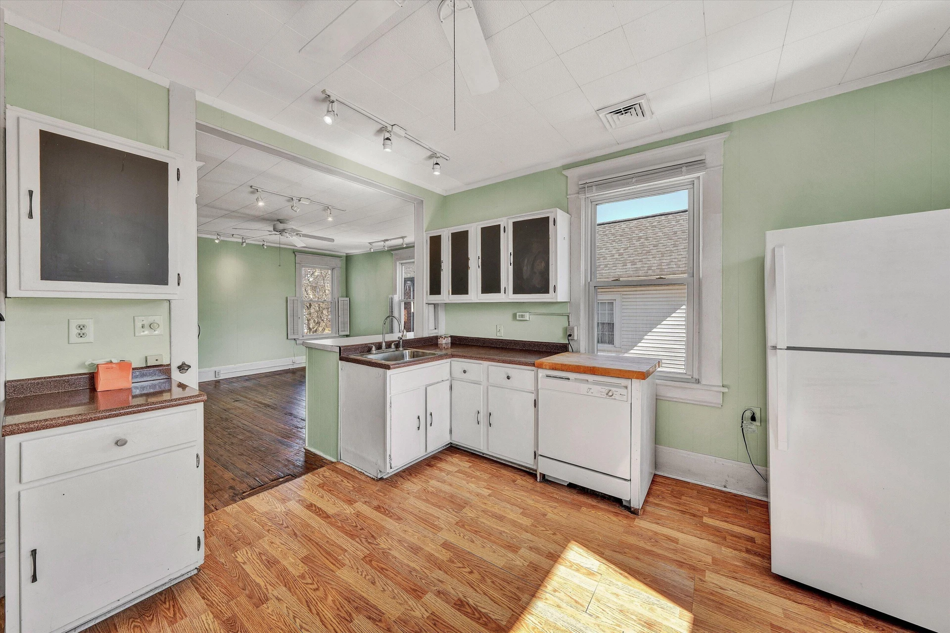 430 Allison AVE - Photo 41