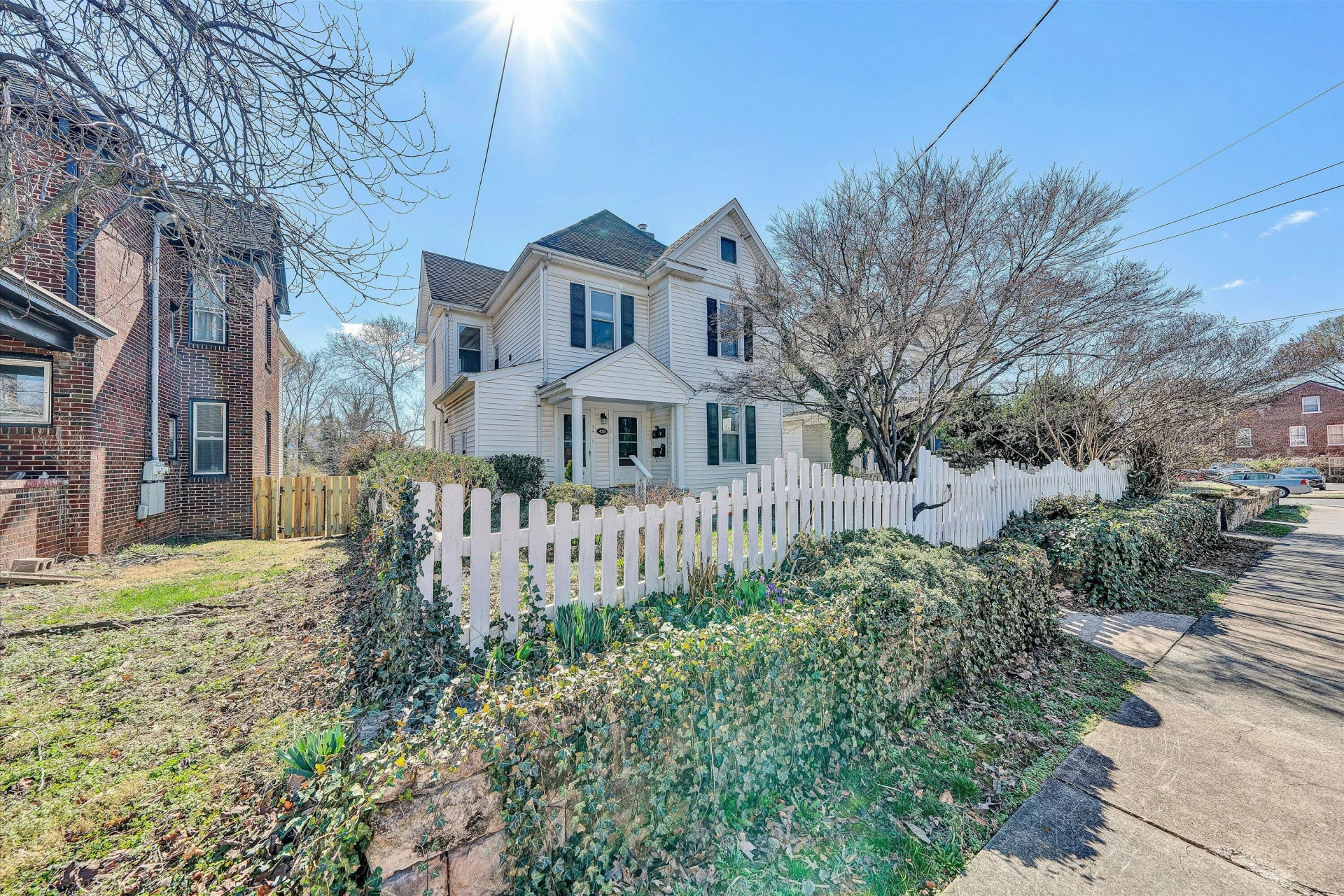 430 Allison AVE - Photo 8