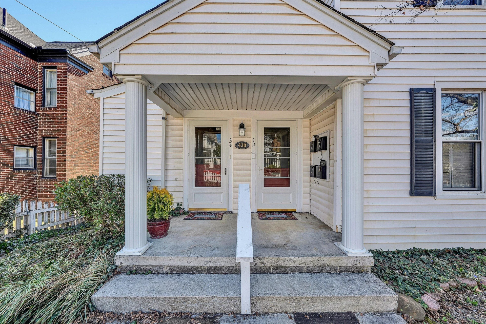 430 Allison AVE - Photo 10