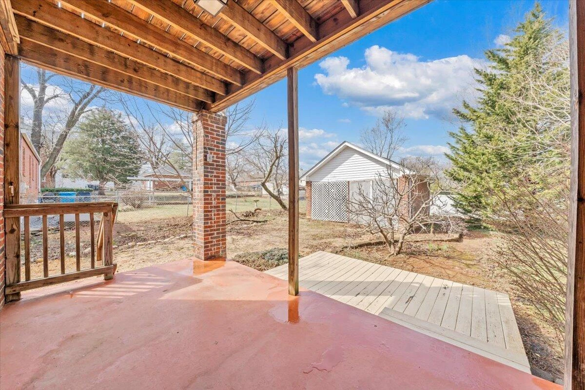 2704 Floraland DR - Photo 45