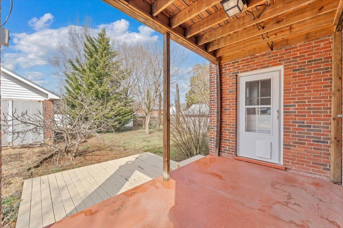 2704 Floraland DR - Photo 47