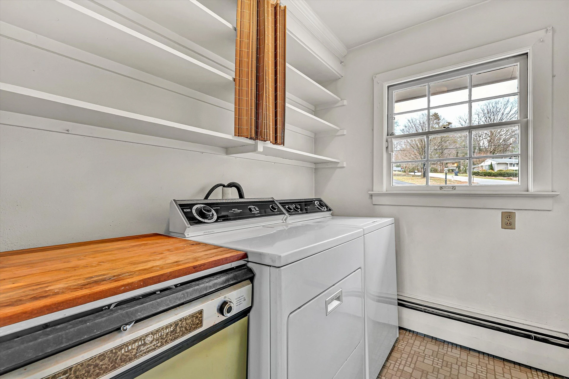 3751 Londonderry DR - Photo 17