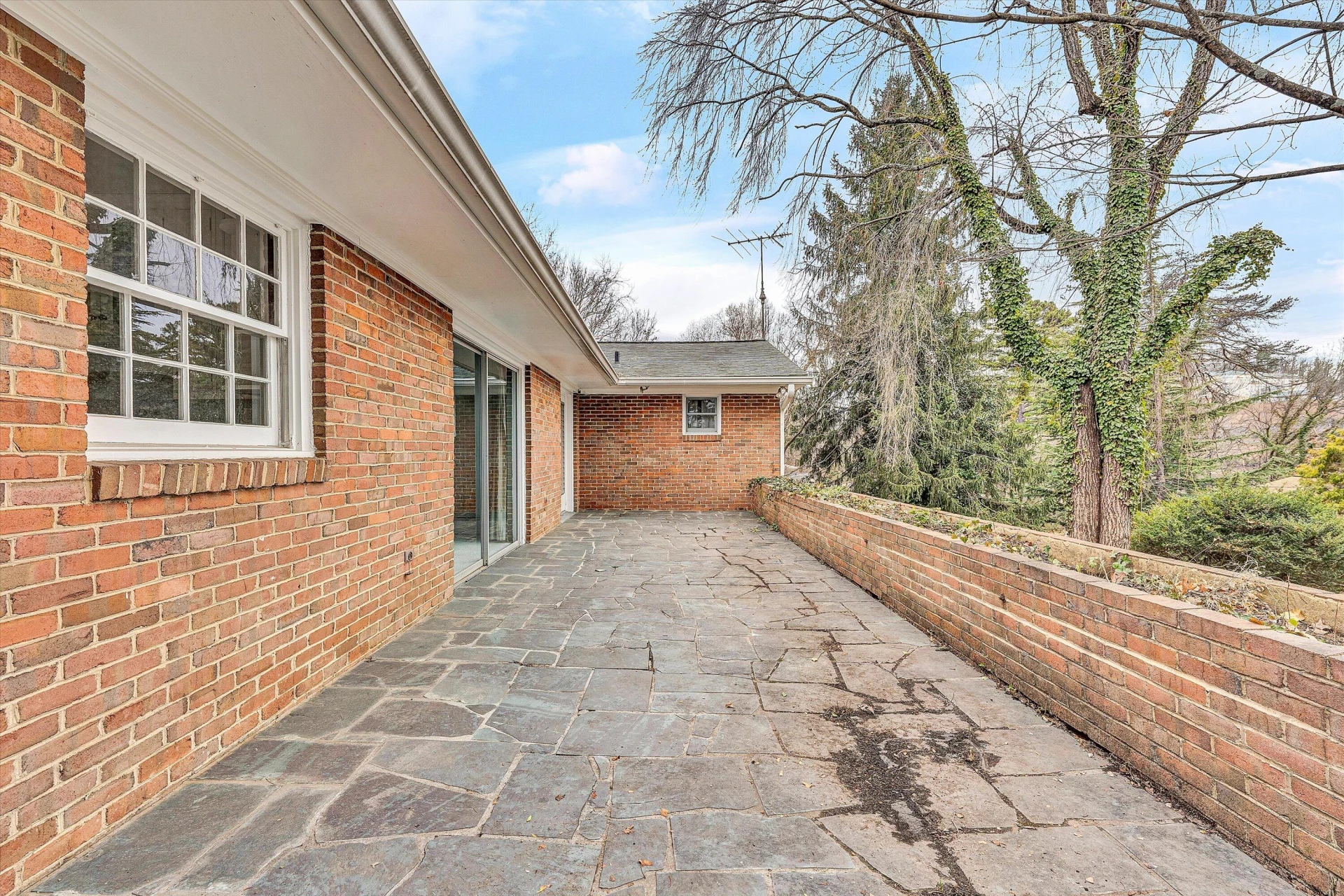3751 Londonderry DR - Photo 39