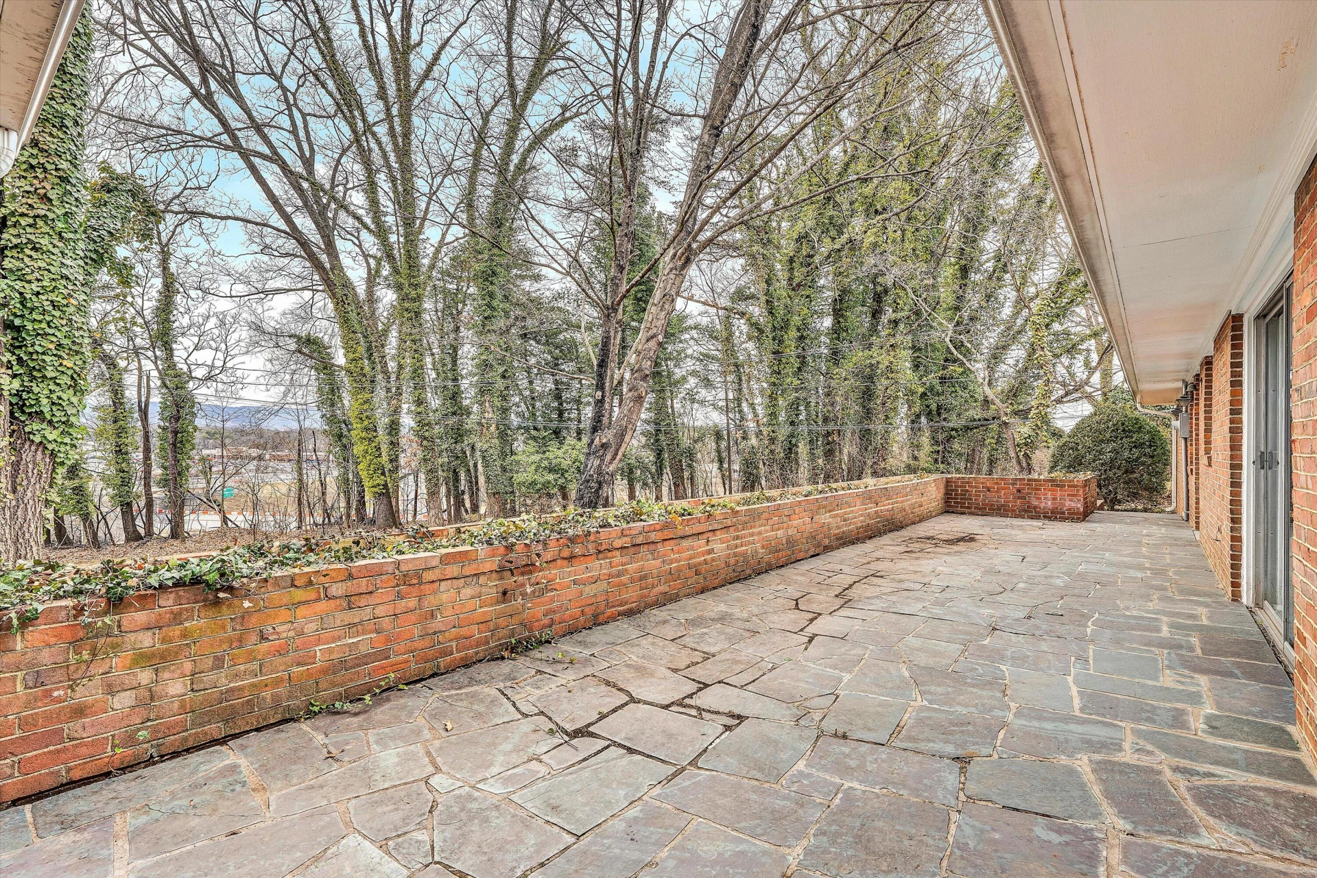 3751 Londonderry DR - Photo 40