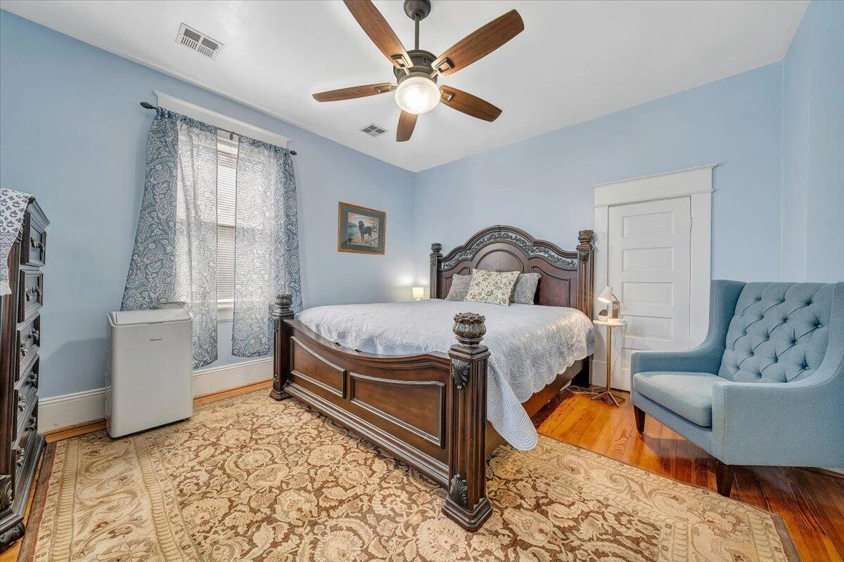 1307 Maple AVE - Photo 44