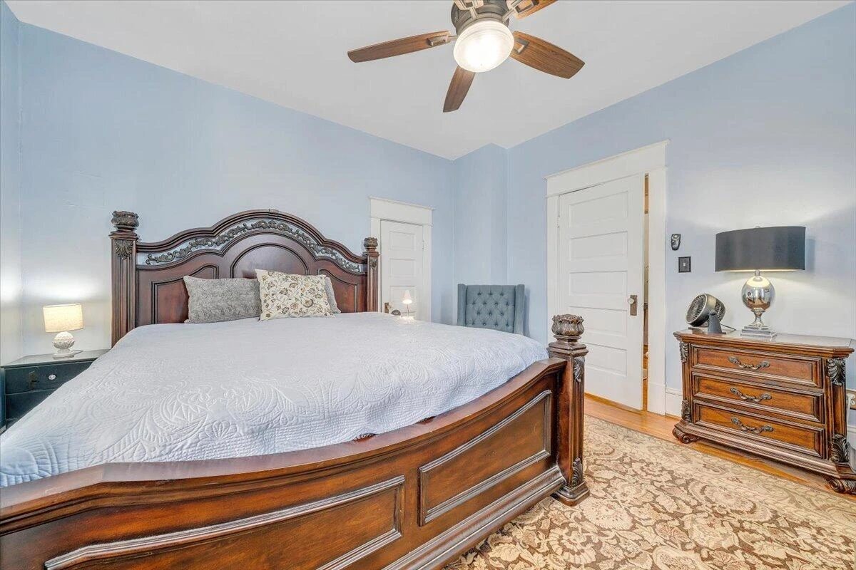 1307 Maple AVE - Photo 46