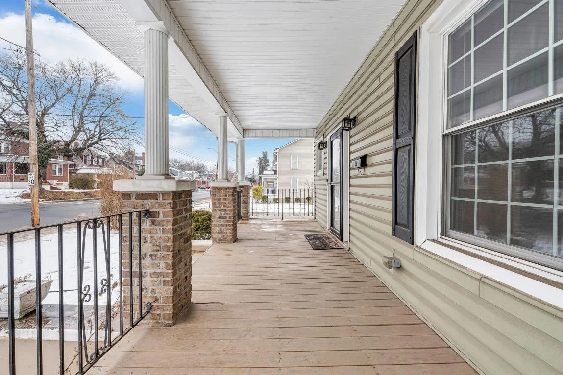1502 Orange AVE - Photo 2