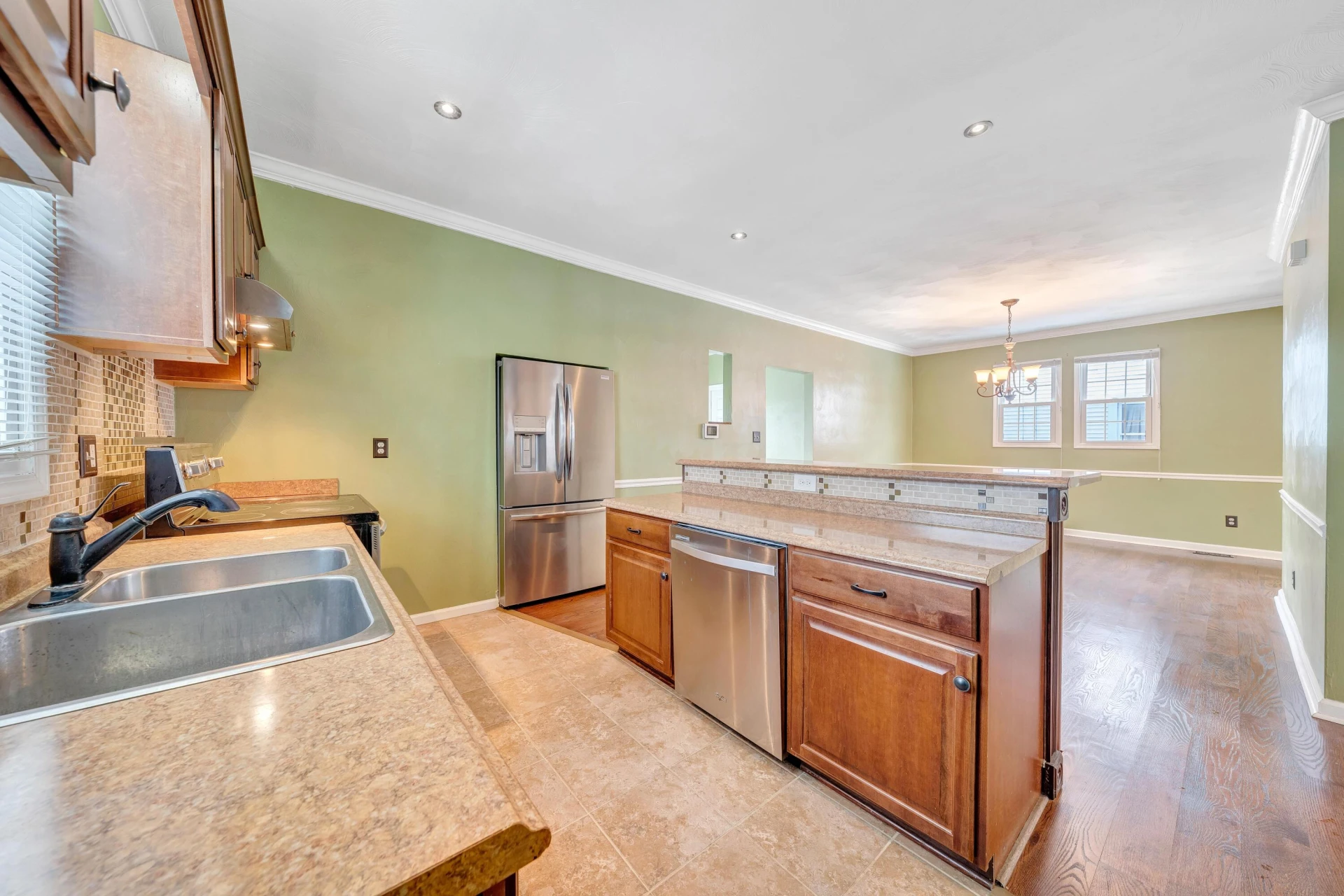 1502 Orange AVE - Photo 21