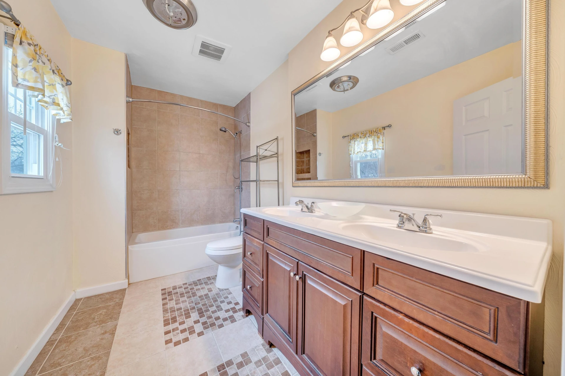 1502 Orange AVE - Photo 32