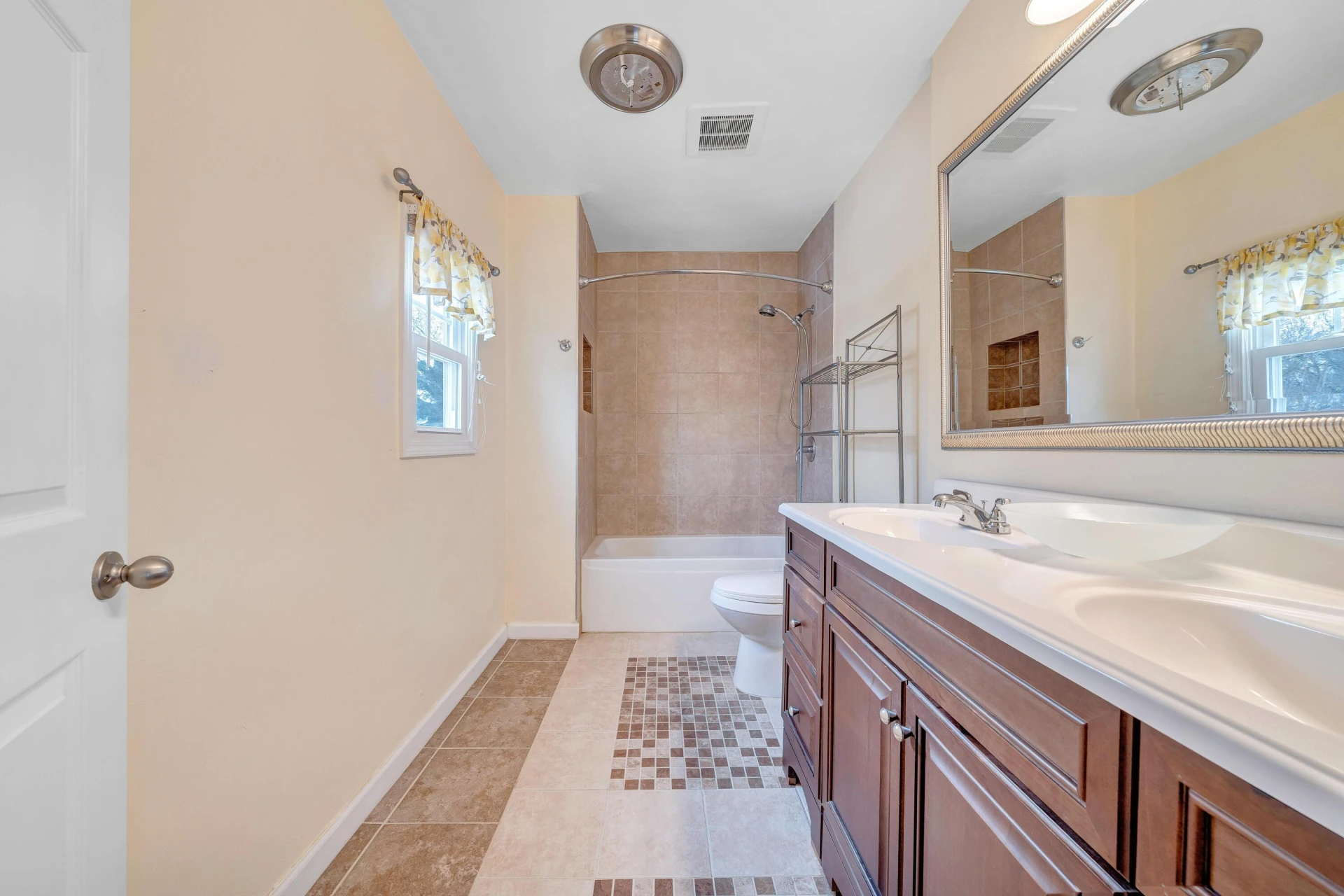 1502 Orange AVE - Photo 33
