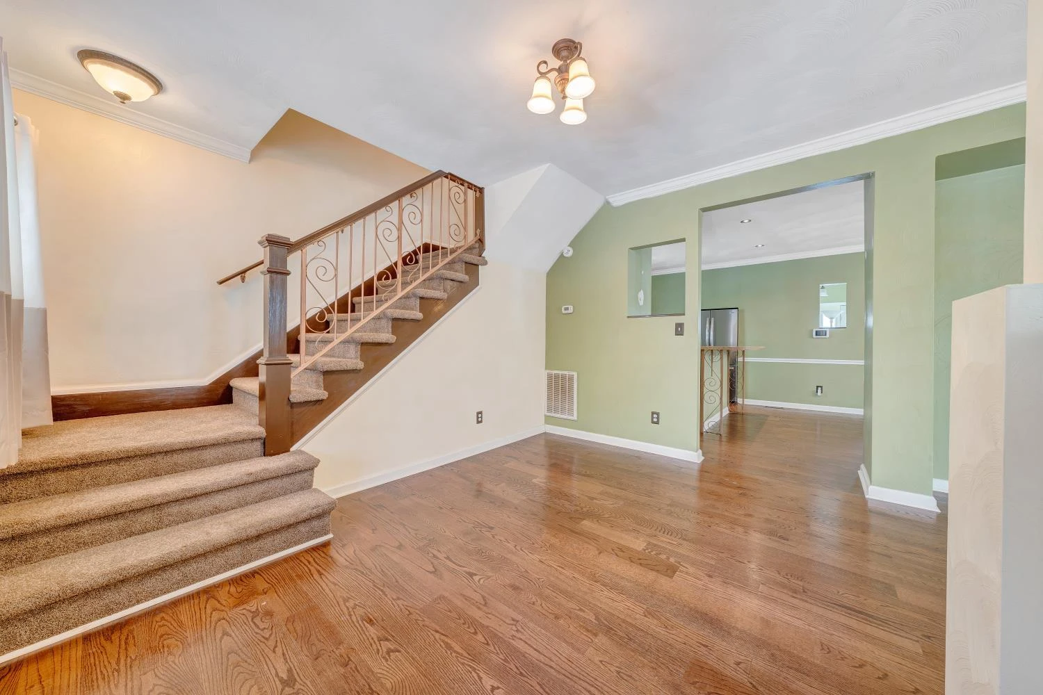 1502 Orange AVE - Photo 4