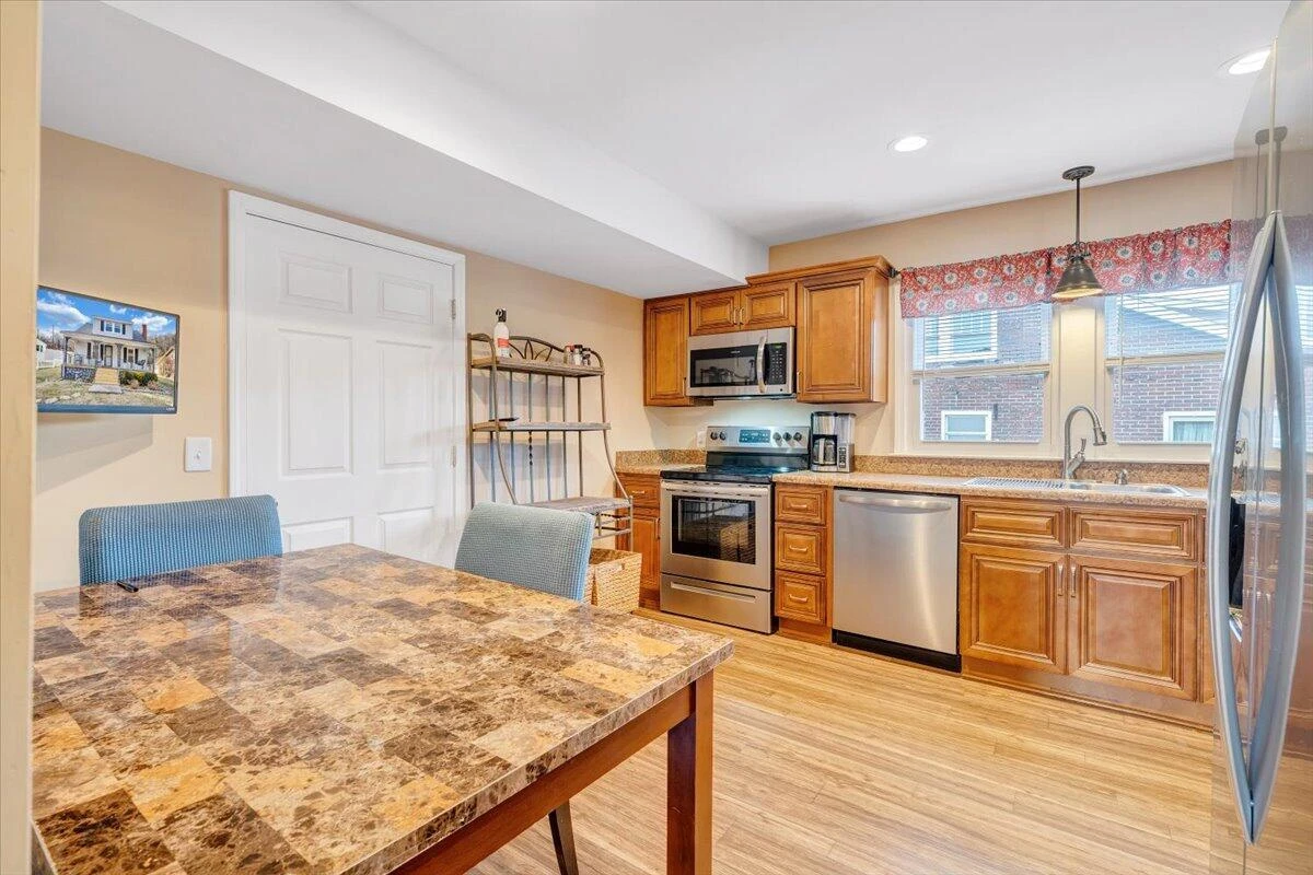2721 Garden City BLVD - Photo 13