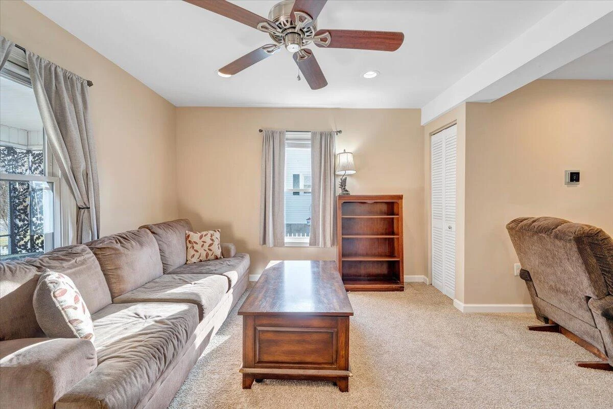 2721 Garden City BLVD - Photo 9