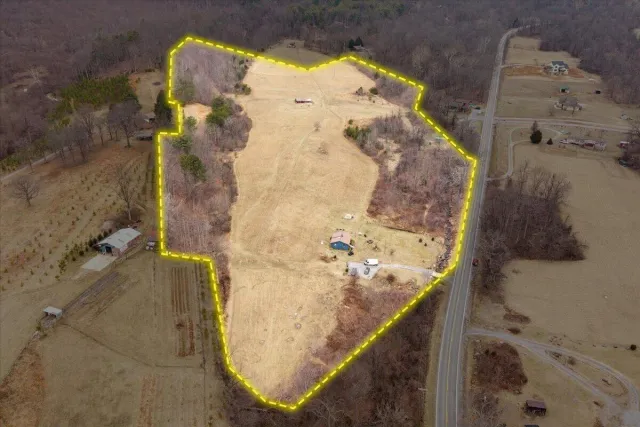 7392 Peaks RD, Bedford, VA, 24523