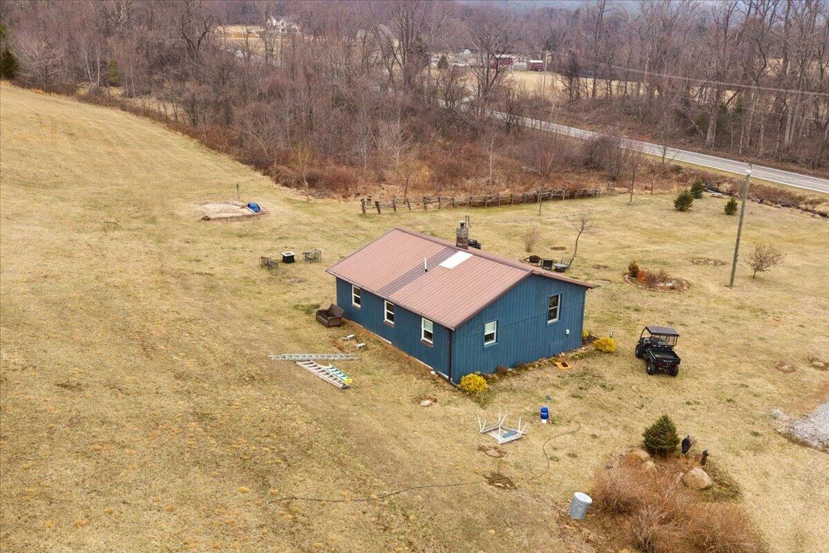 7392 Peaks RD - Photo 10