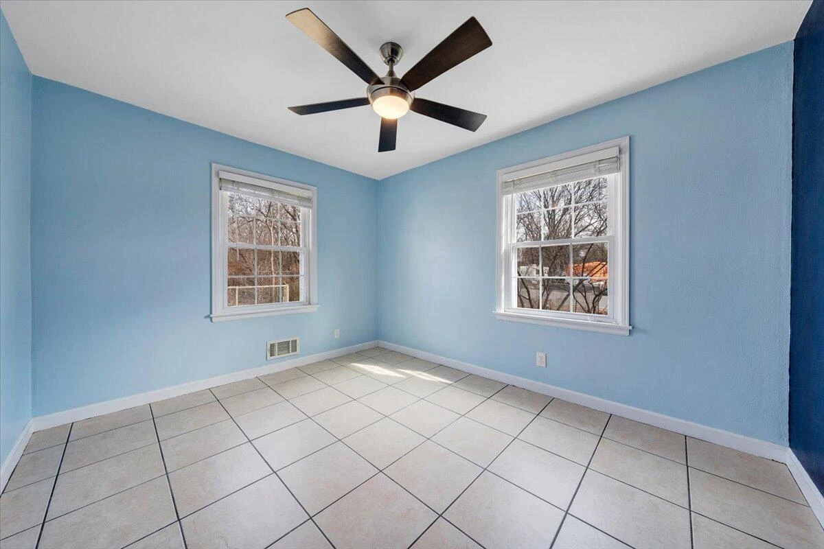5001 Hildebrand RD - Photo 27