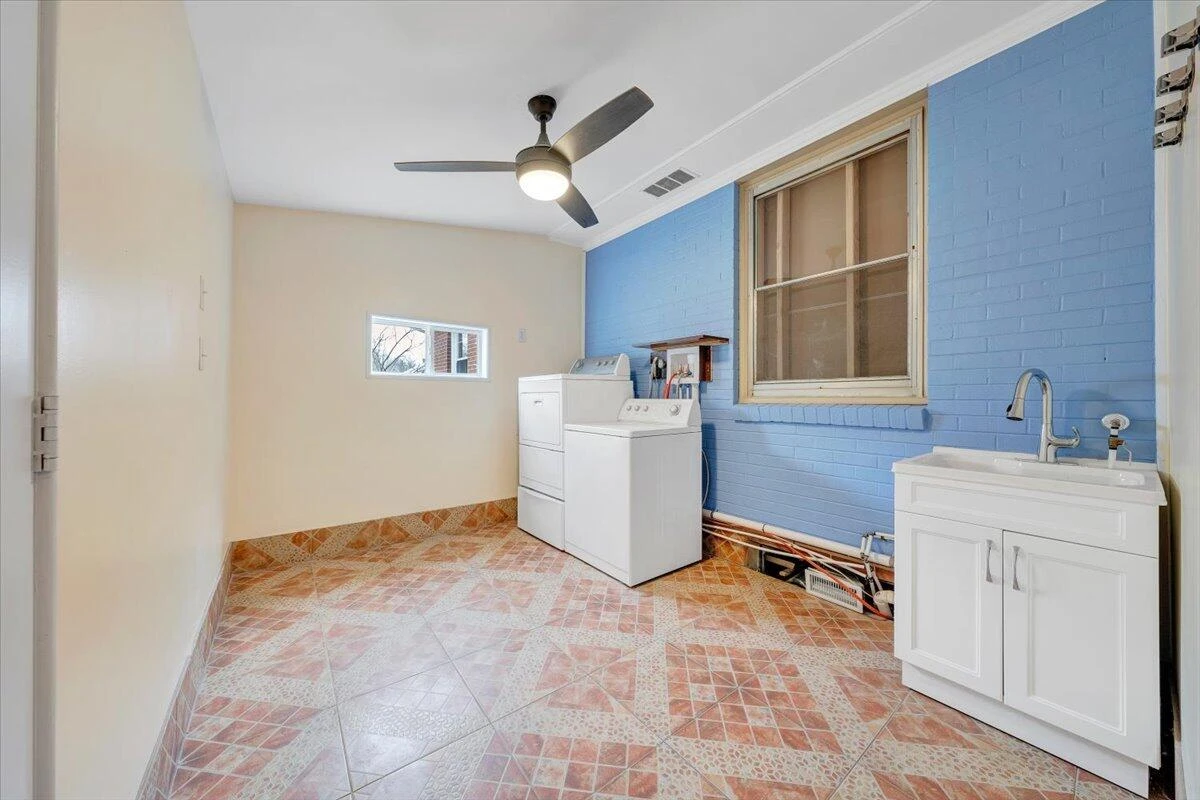 5001 Hildebrand RD - Photo 32