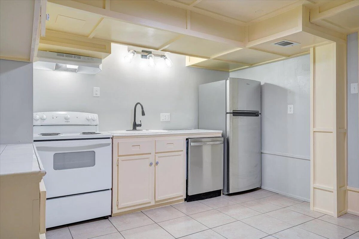 5001 Hildebrand RD - Photo 38