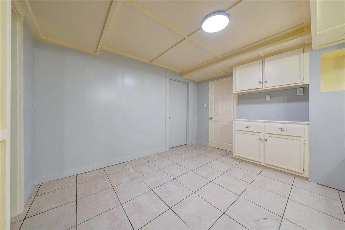5001 Hildebrand RD - Photo 41