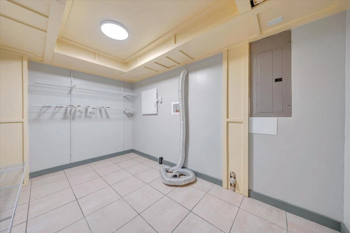 5001 Hildebrand RD - Photo 42