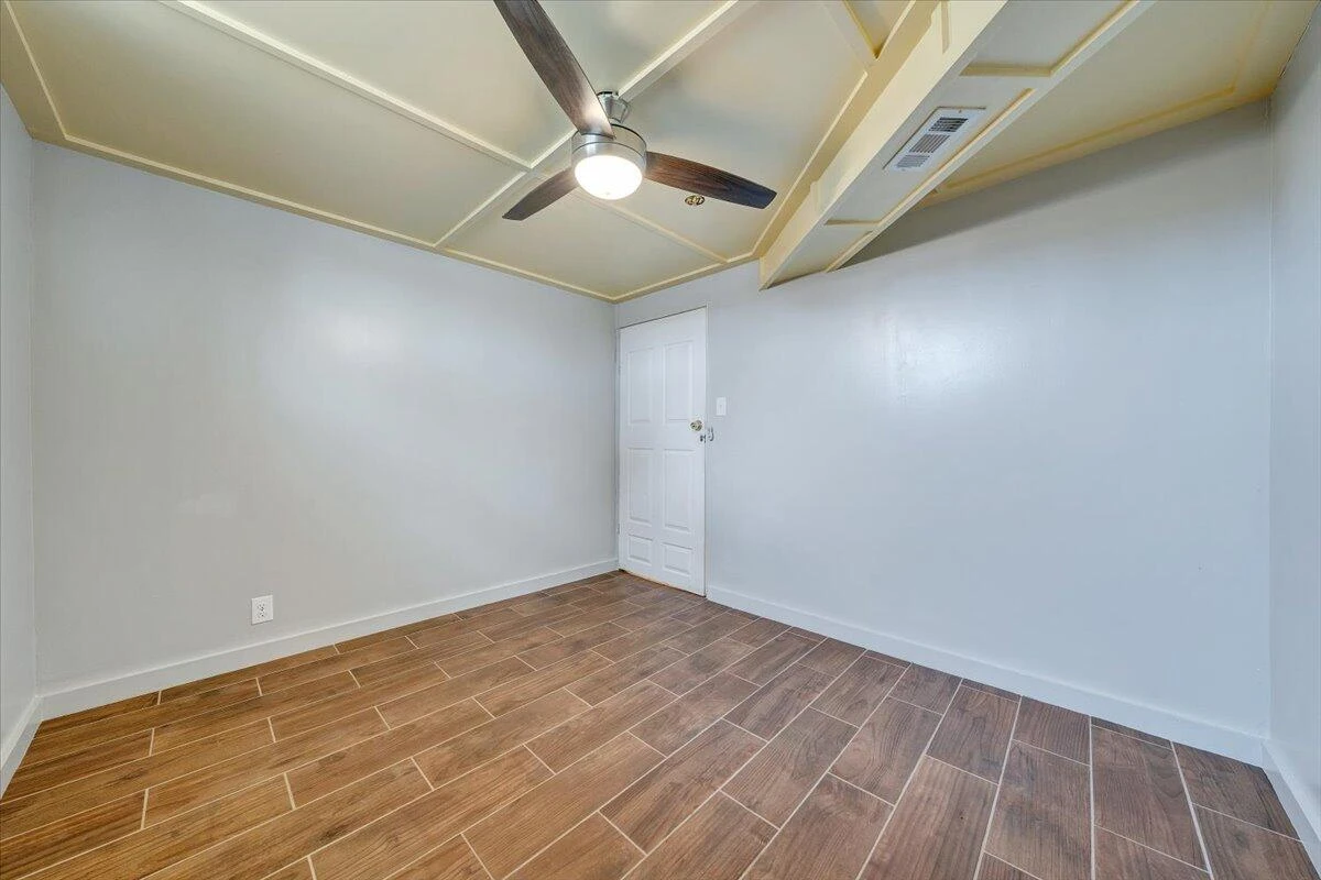 5001 Hildebrand RD - Photo 49