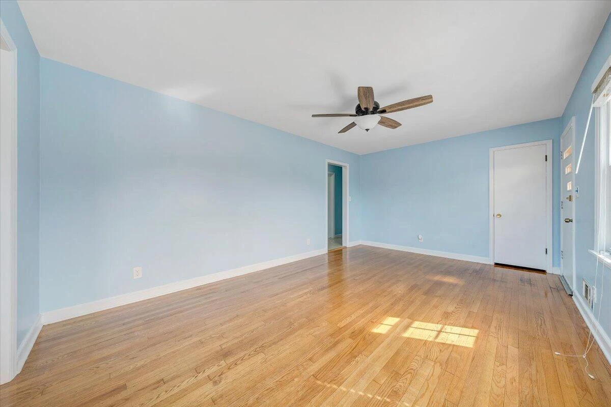 5001 Hildebrand RD - Photo 11