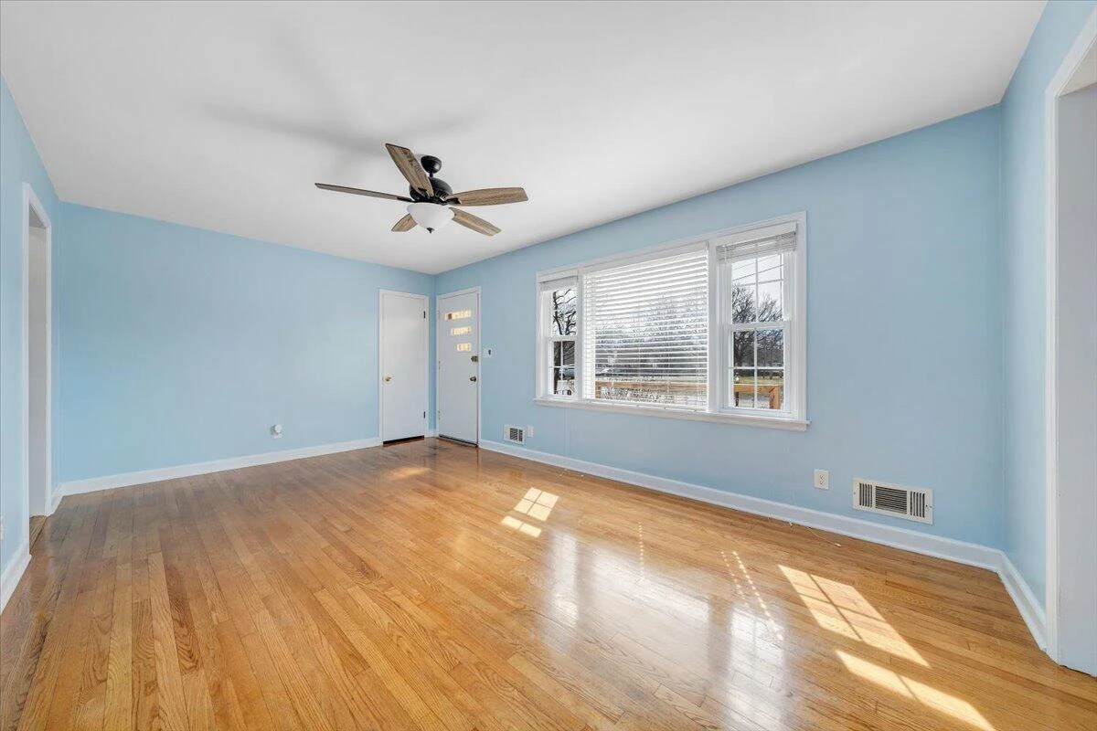 5001 Hildebrand RD - Photo 12
