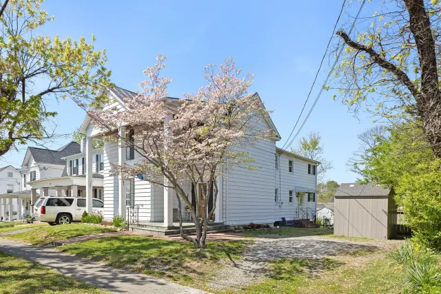 116 Cedar AVE