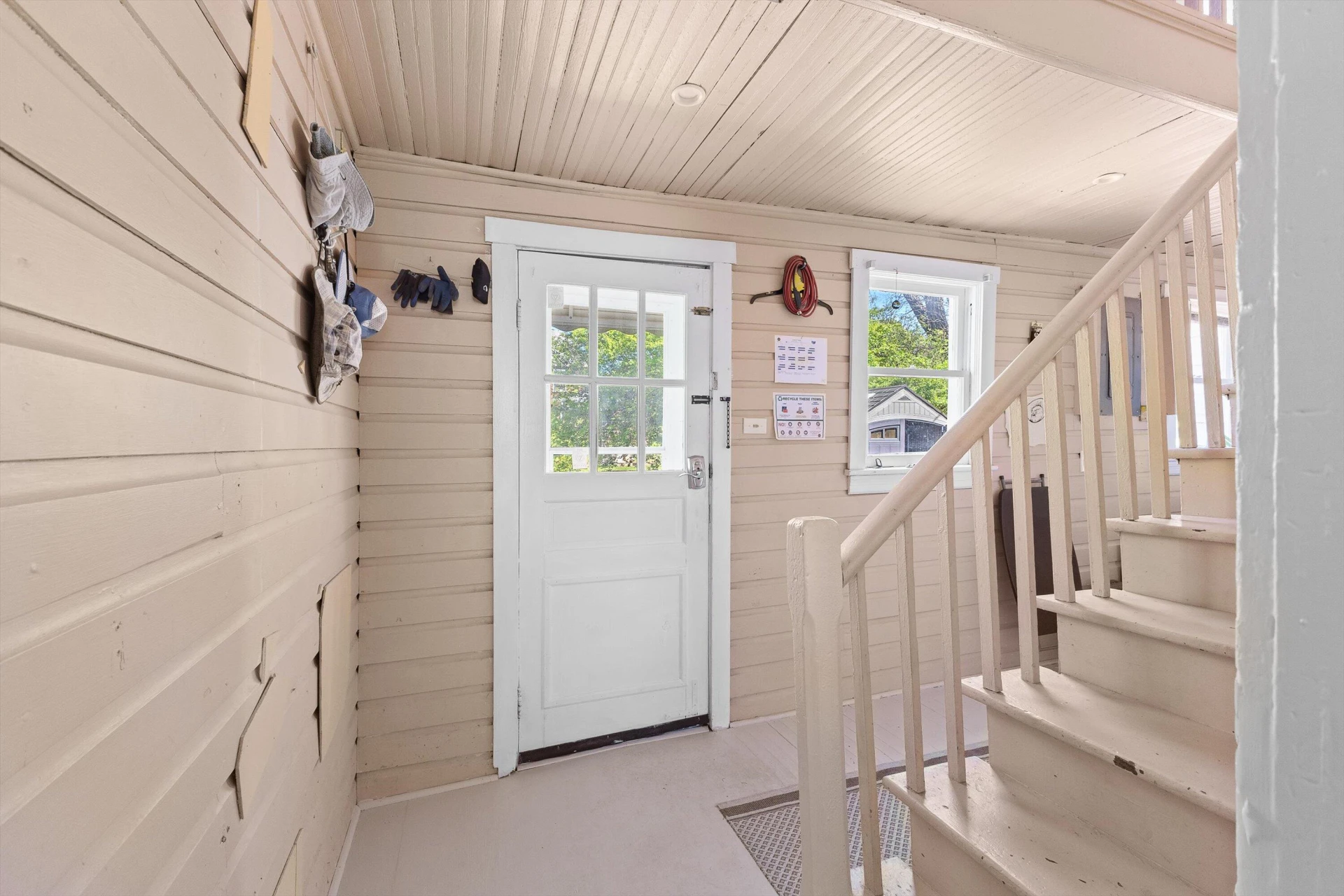 116 Cedar AVE - Photo 12