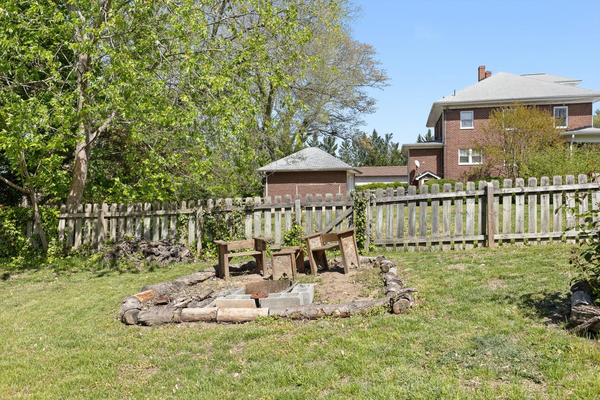 116 Cedar AVE - Photo 31