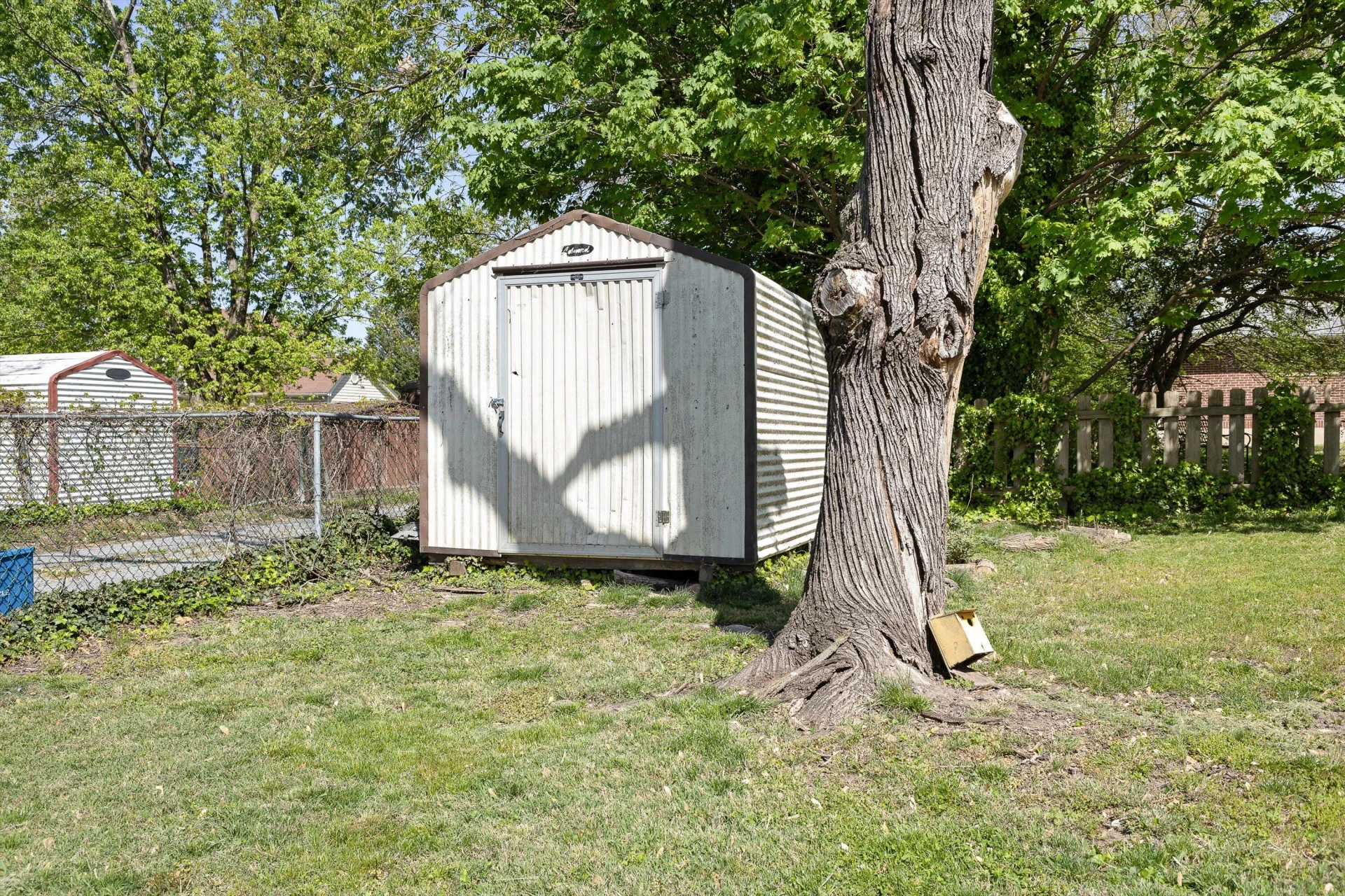 116 Cedar AVE - Photo 32