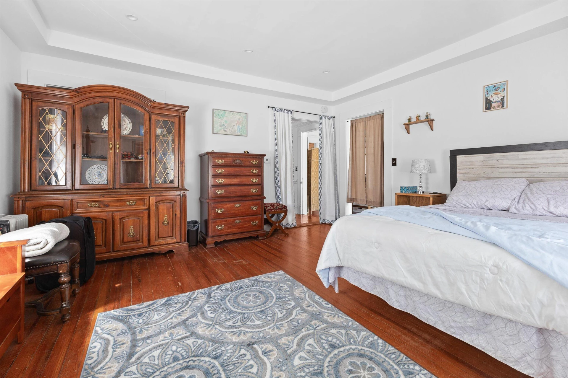 116 Cedar AVE - Photo 5