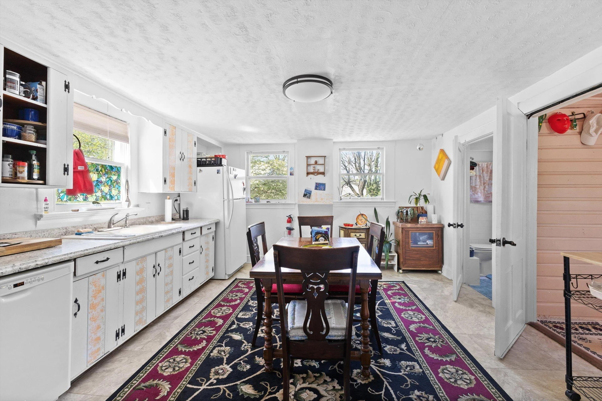 116 Cedar AVE - Photo 8