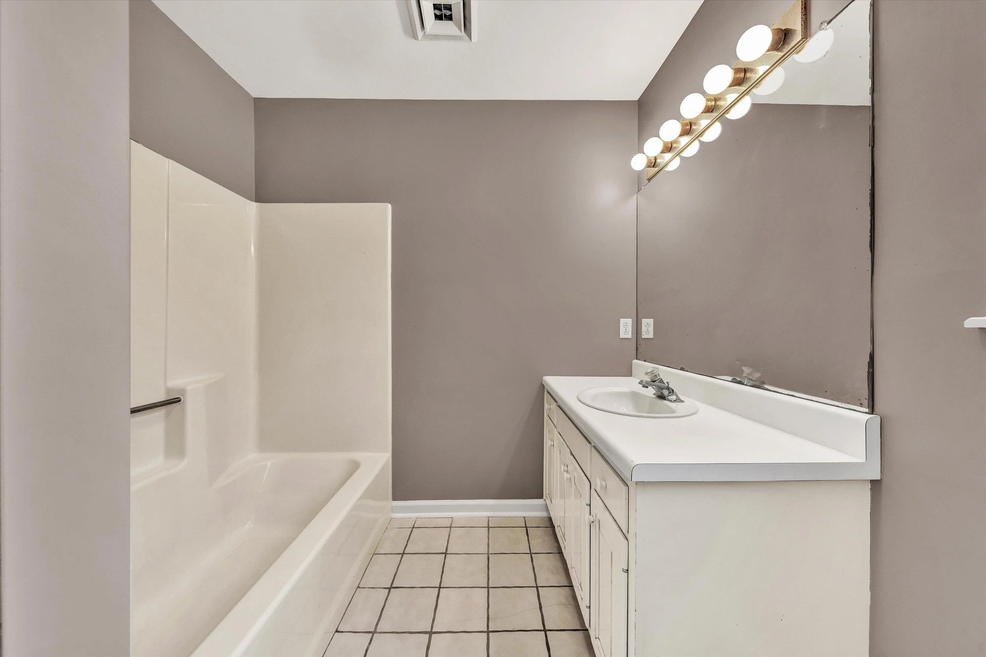 3014 Circle DR - Photo 42