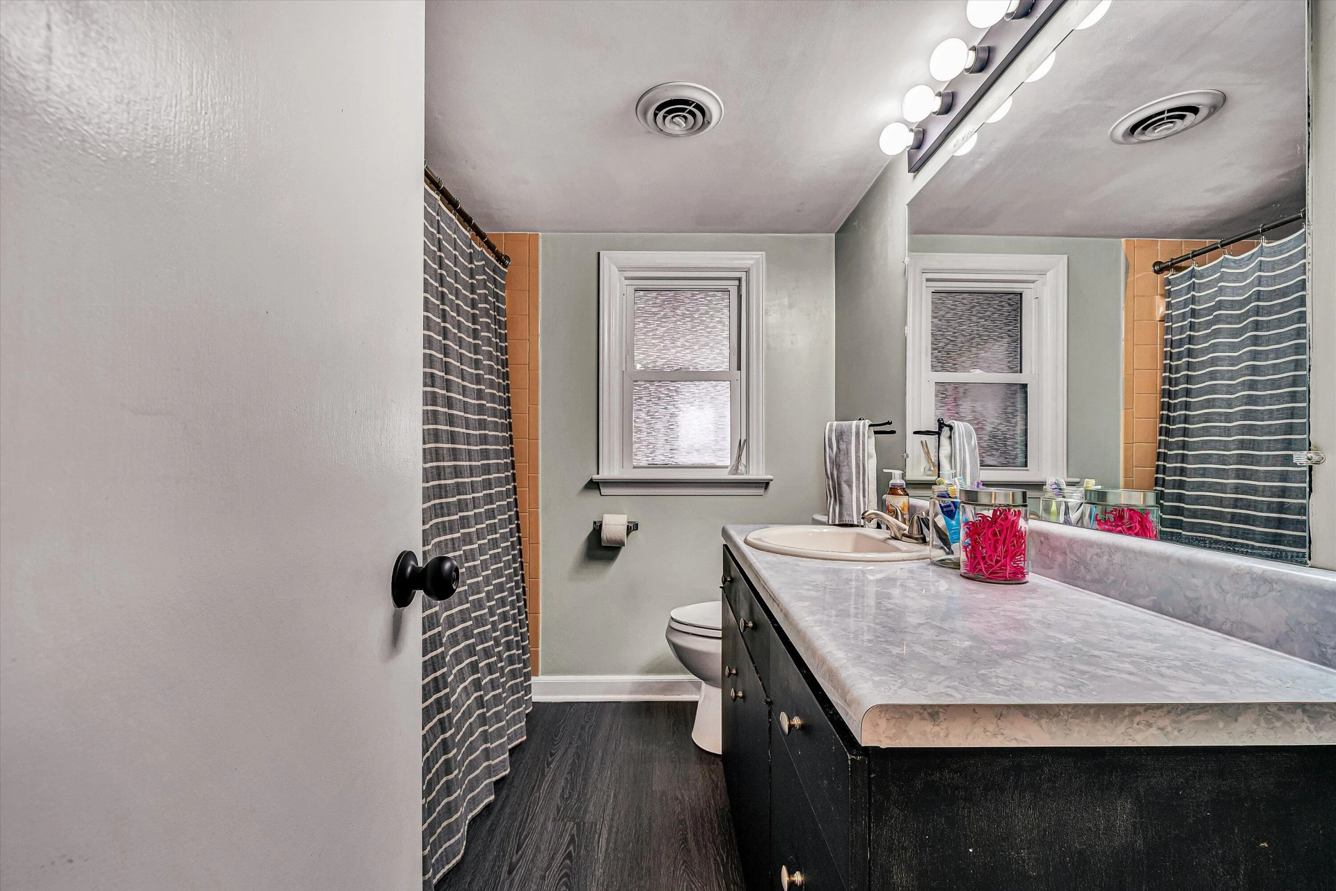2814 Montvale RD - Photo 38