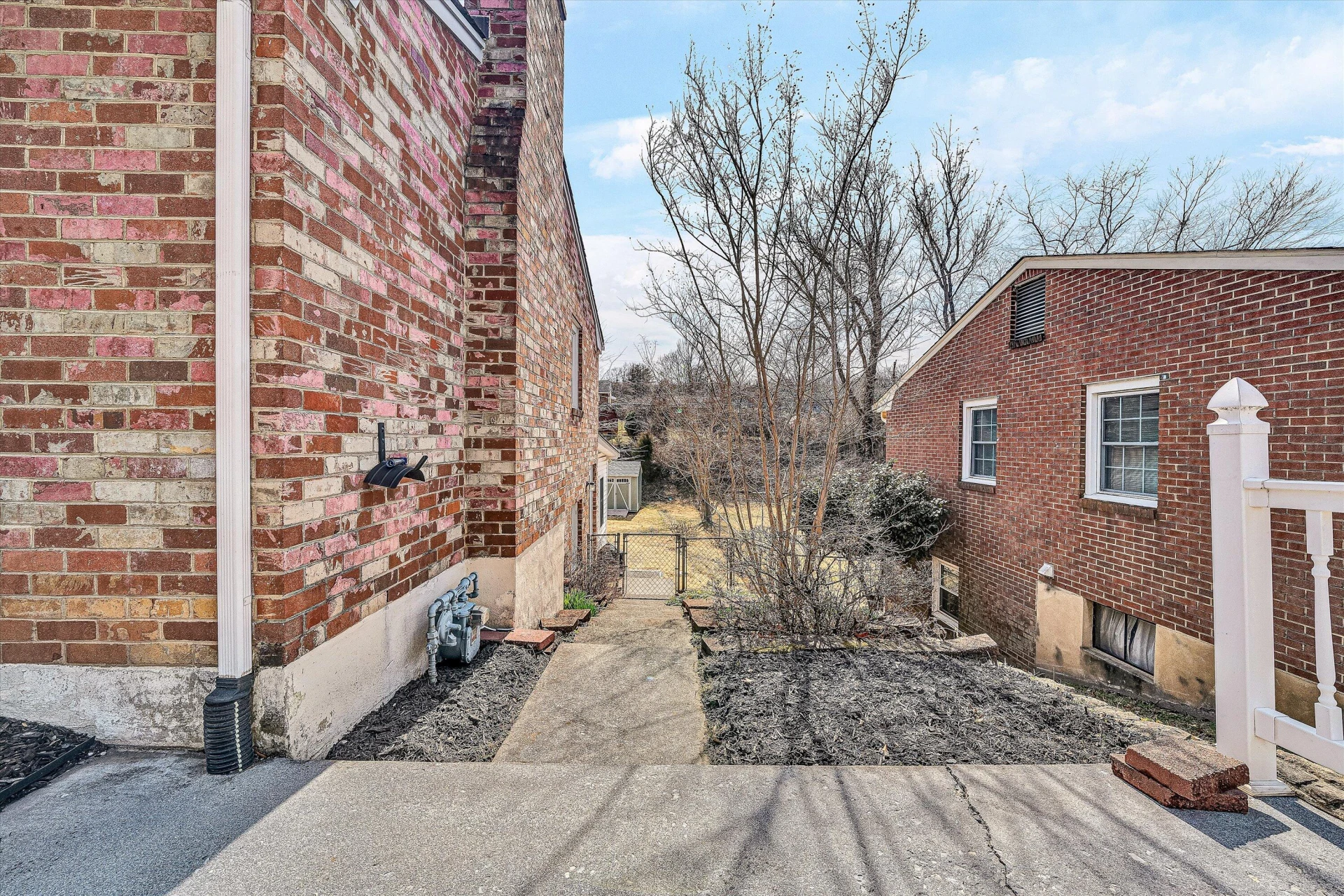 2814 Montvale RD - Photo 44