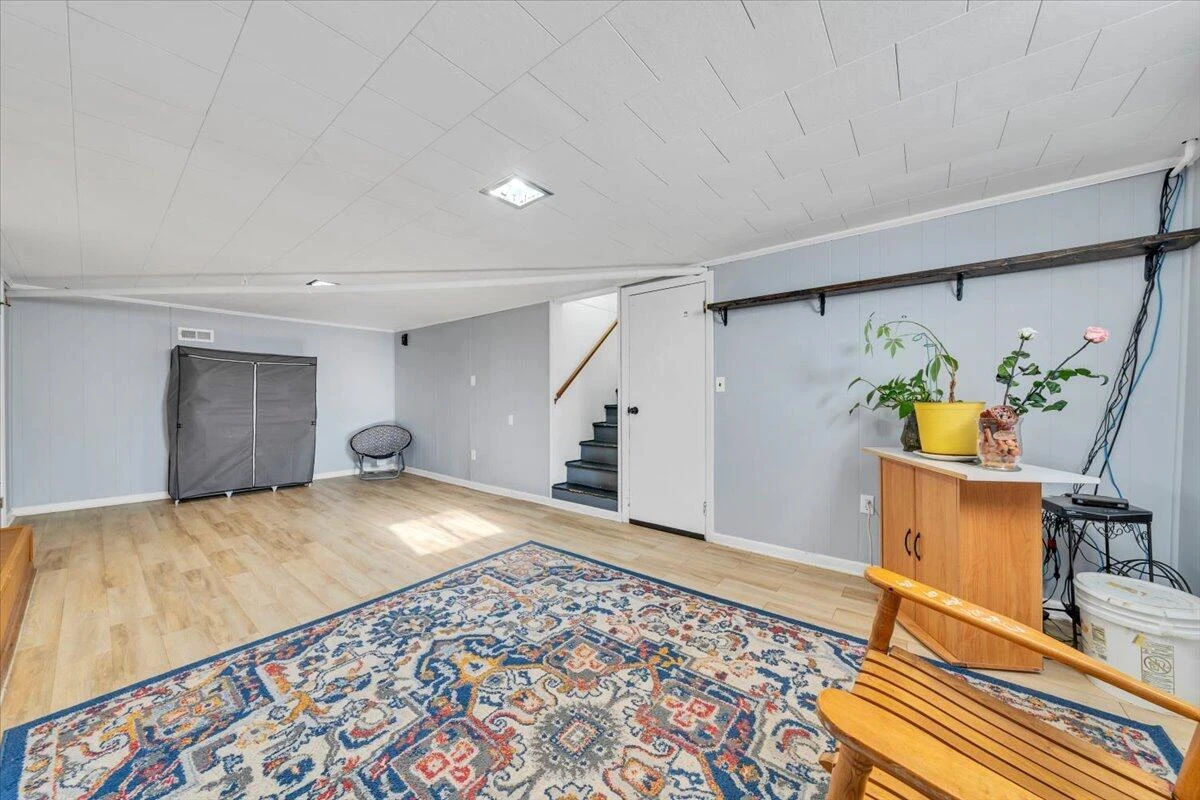 909 Chester AVE - Photo 31