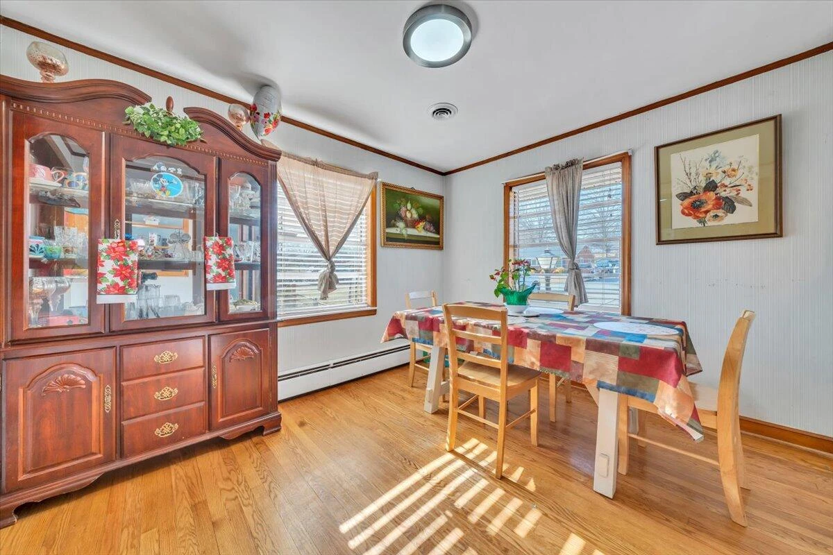 909 Chester AVE - Photo 11