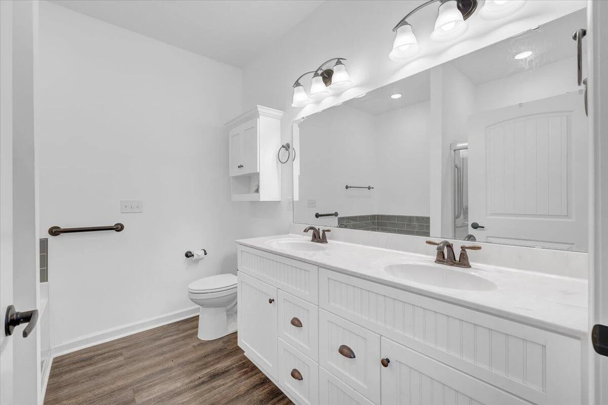 131 Belvior CIR - Photo 18
