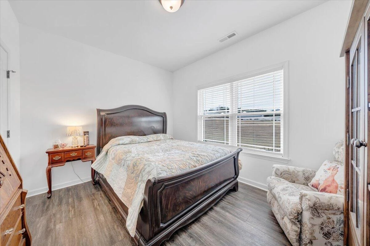 131 Belvior CIR - Photo 20