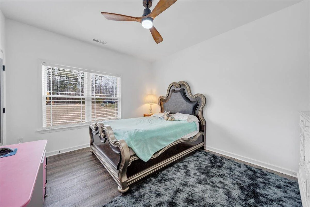 131 Belvior CIR - Photo 22