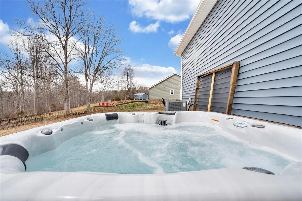 131 Belvior CIR - Photo 31
