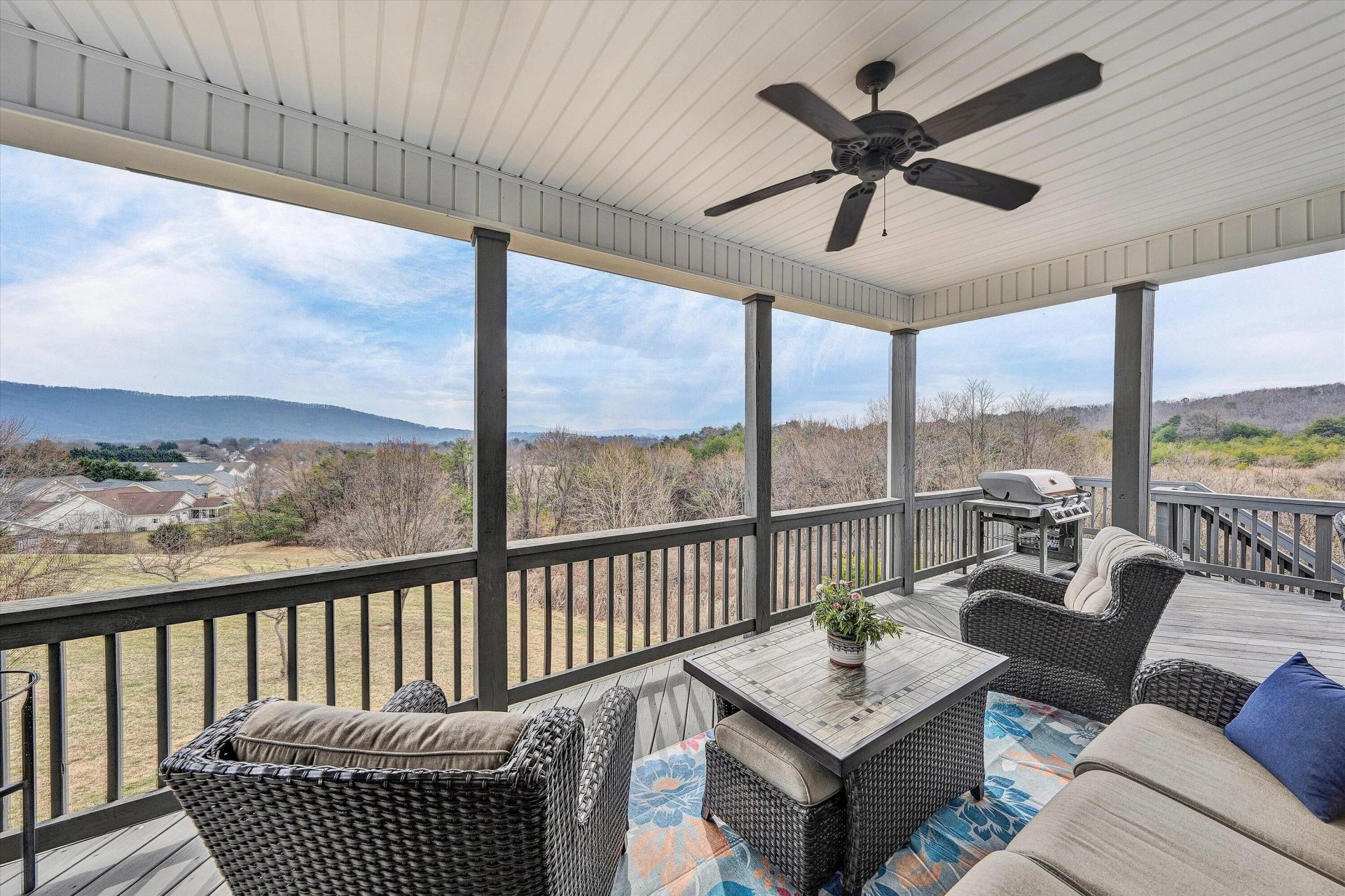5690 Sullivan LN - Photo 29