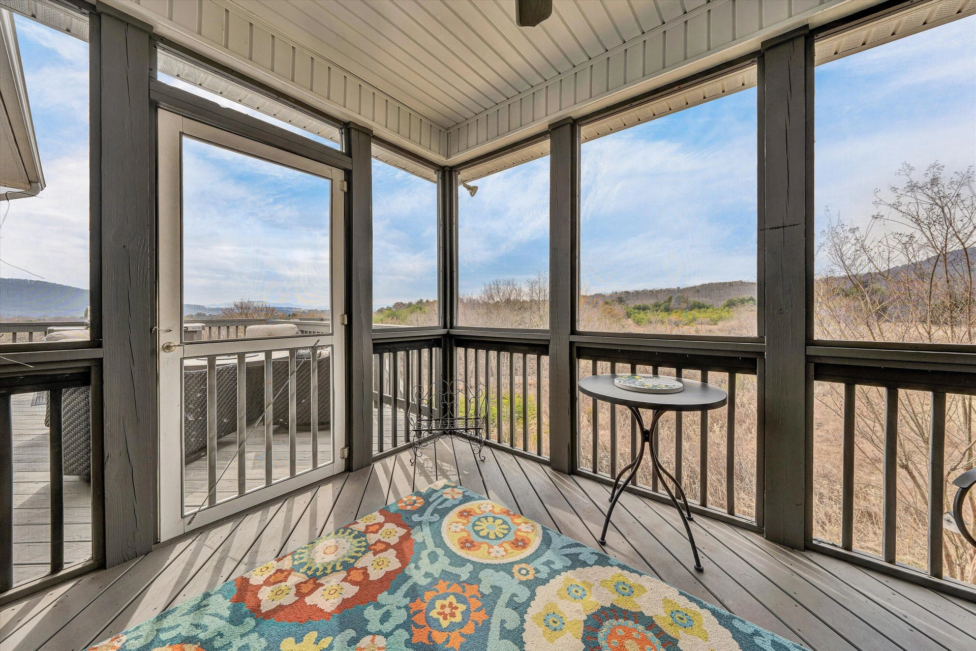 5690 Sullivan LN - Photo 30