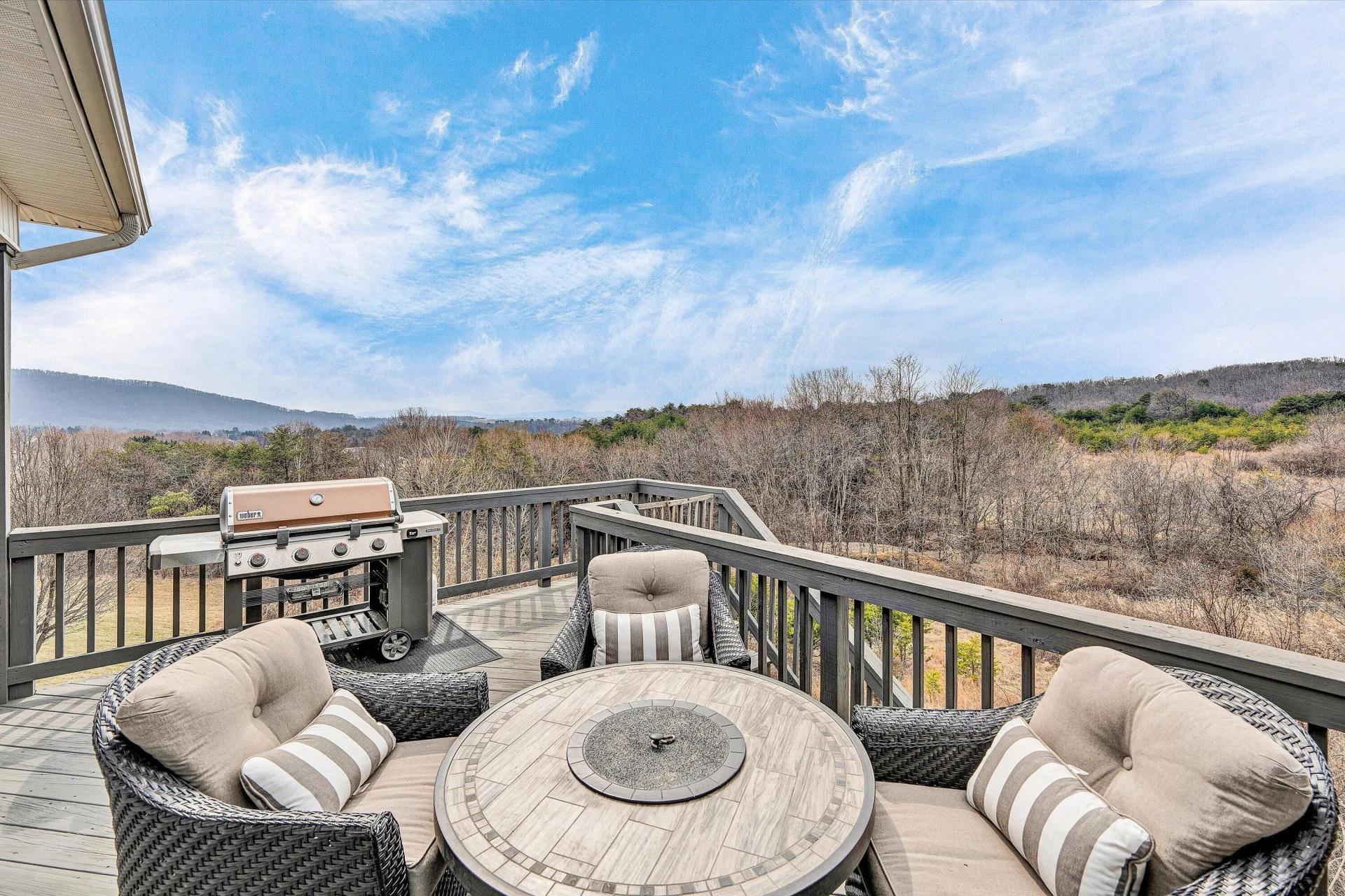 5690 Sullivan LN - Photo 33