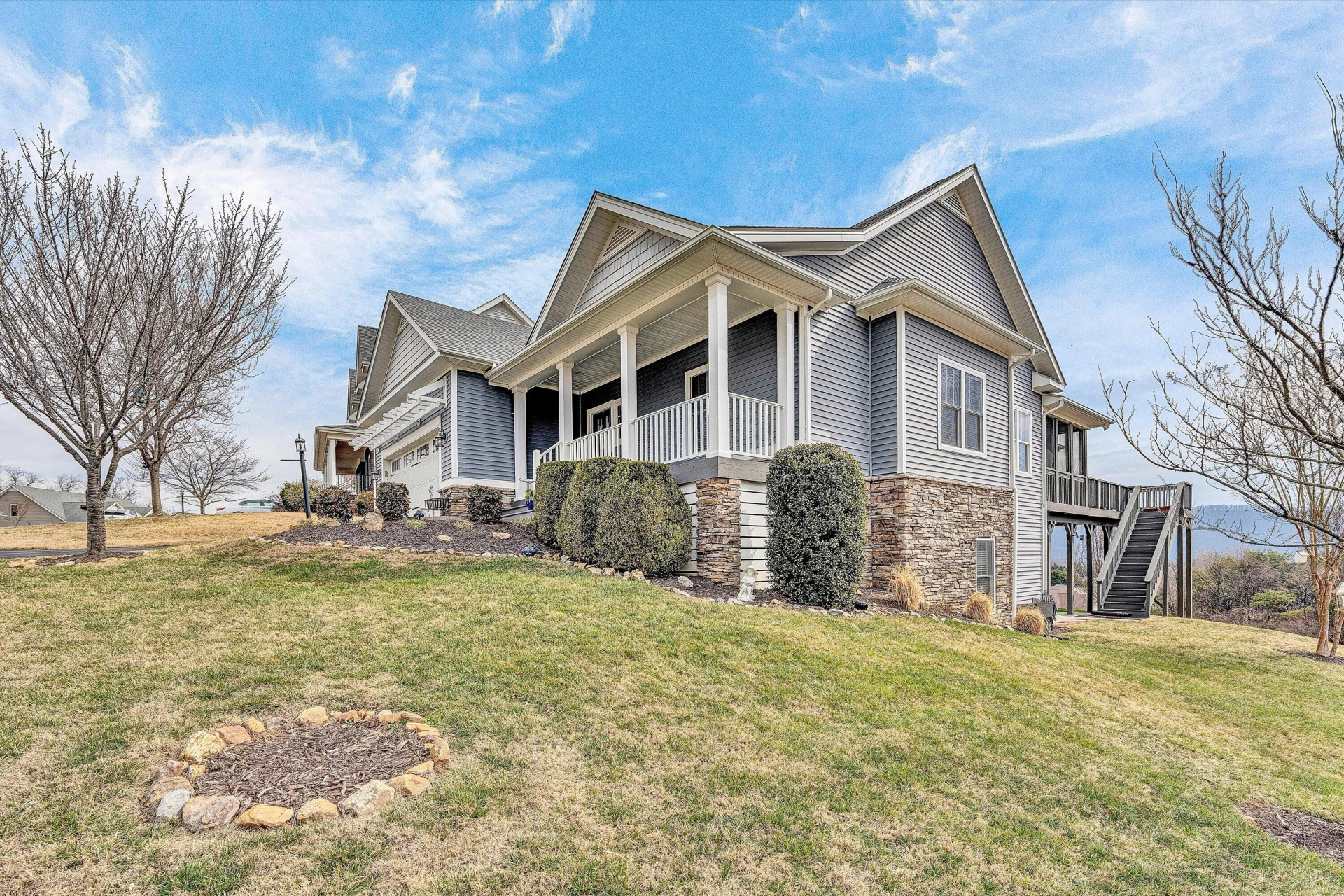5690 Sullivan LN - Photo 9