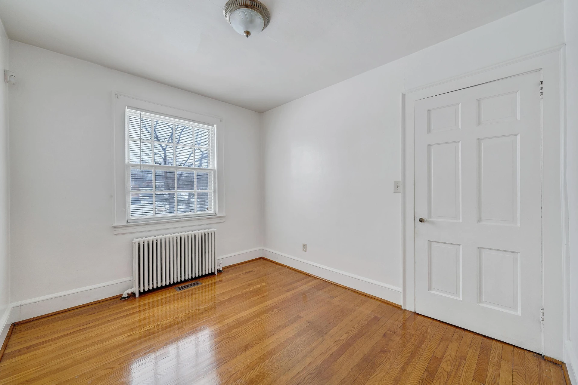1605 Syracuse AVE - Photo 10